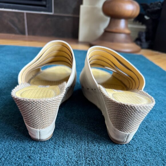 TSUBO Elger Cream wedge slide - Picture 4 of 11